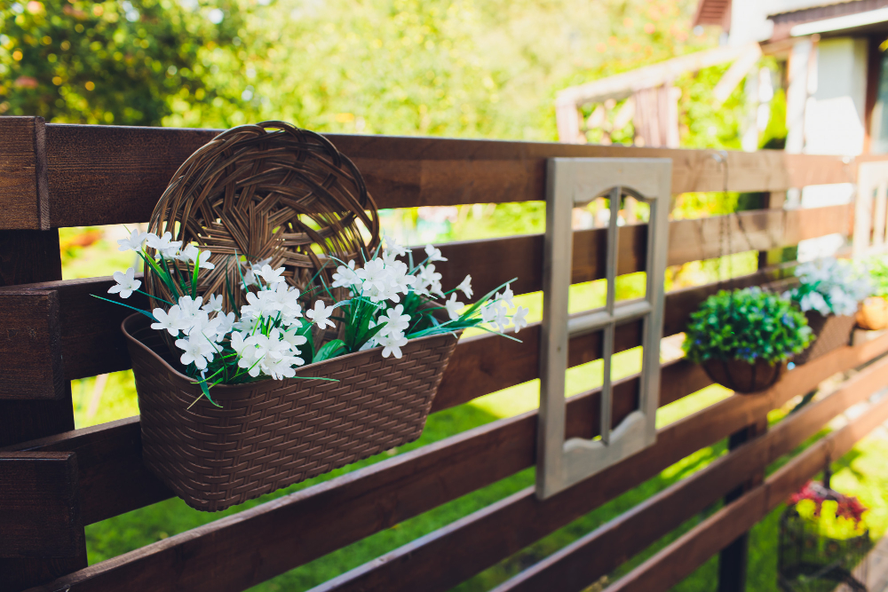 Barrière bois extérieur pour sécuriser le jardin